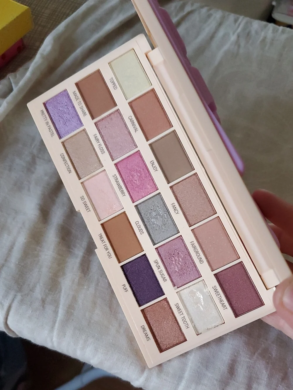 I Heart Revolution Cotton Candy Palette